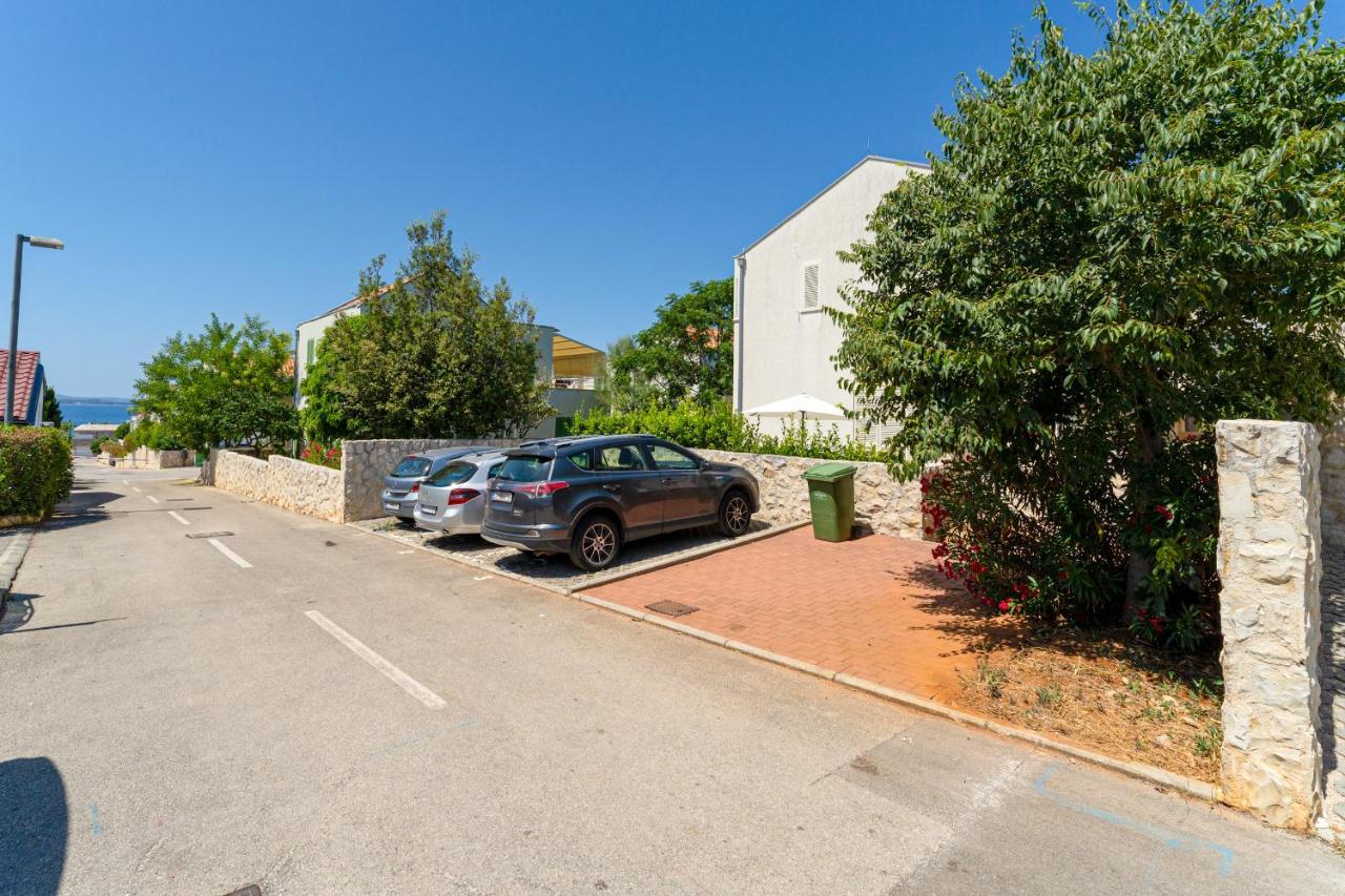 Luxury Two-Floor Apartment In Petrcane With Garden And Pool Luaran gambar