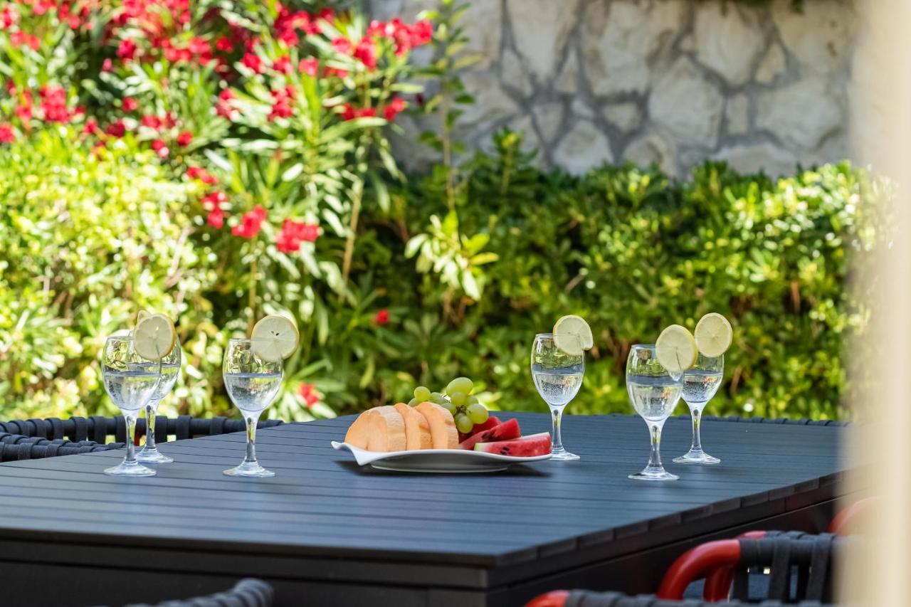 Luxury Two-Floor Apartment In Petrcane With Garden And Pool Luaran gambar