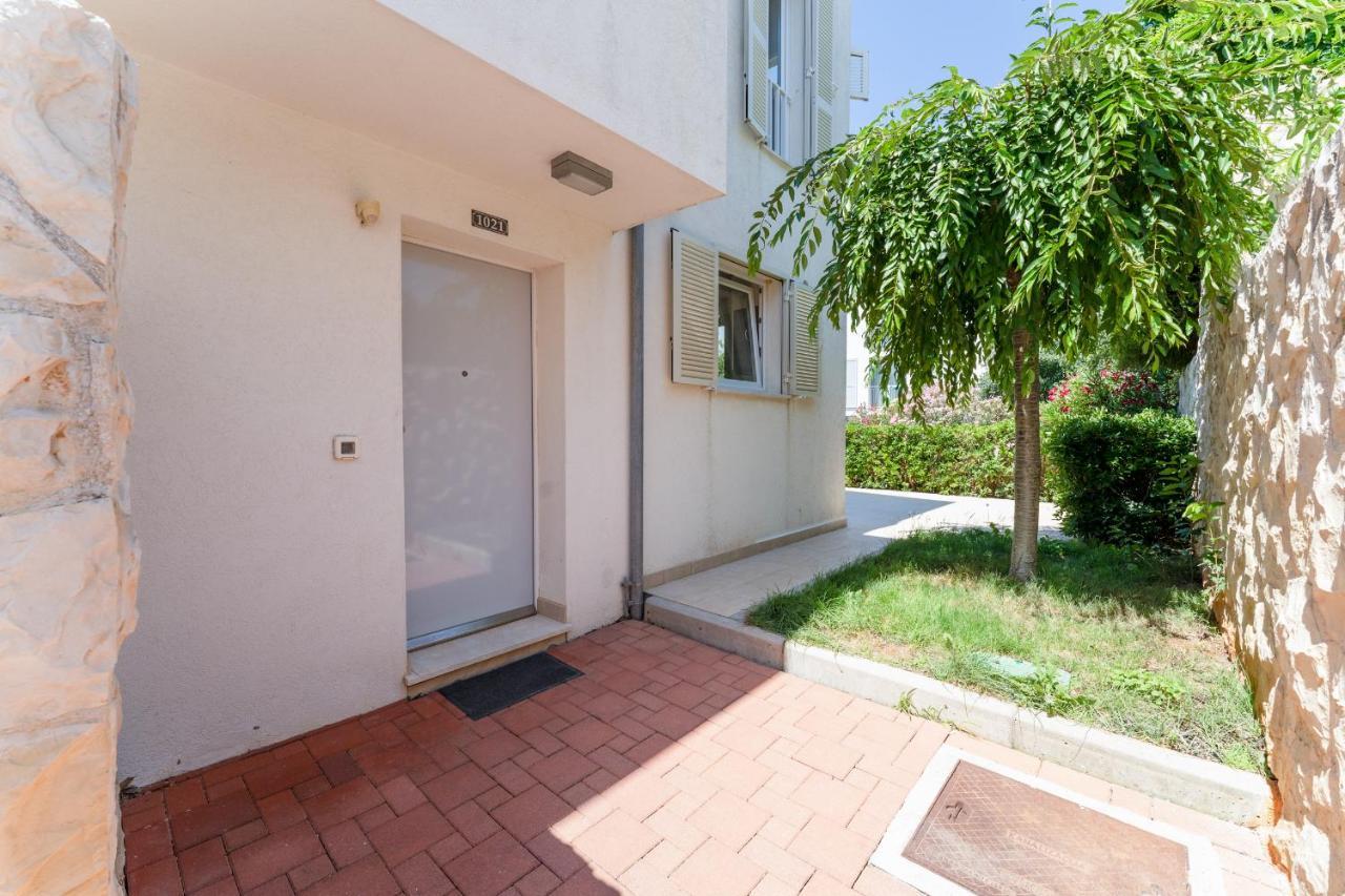 Luxury Two-Floor Apartment In Petrcane With Garden And Pool Luaran gambar