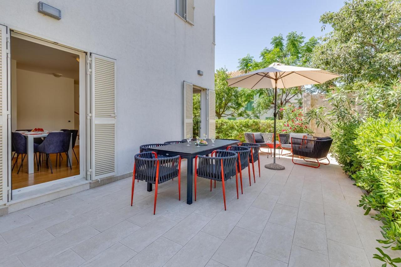 Luxury Two-Floor Apartment In Petrcane With Garden And Pool Luaran gambar